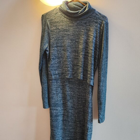 Gap maternity/nursing dress size medium - Picture 1 of 6